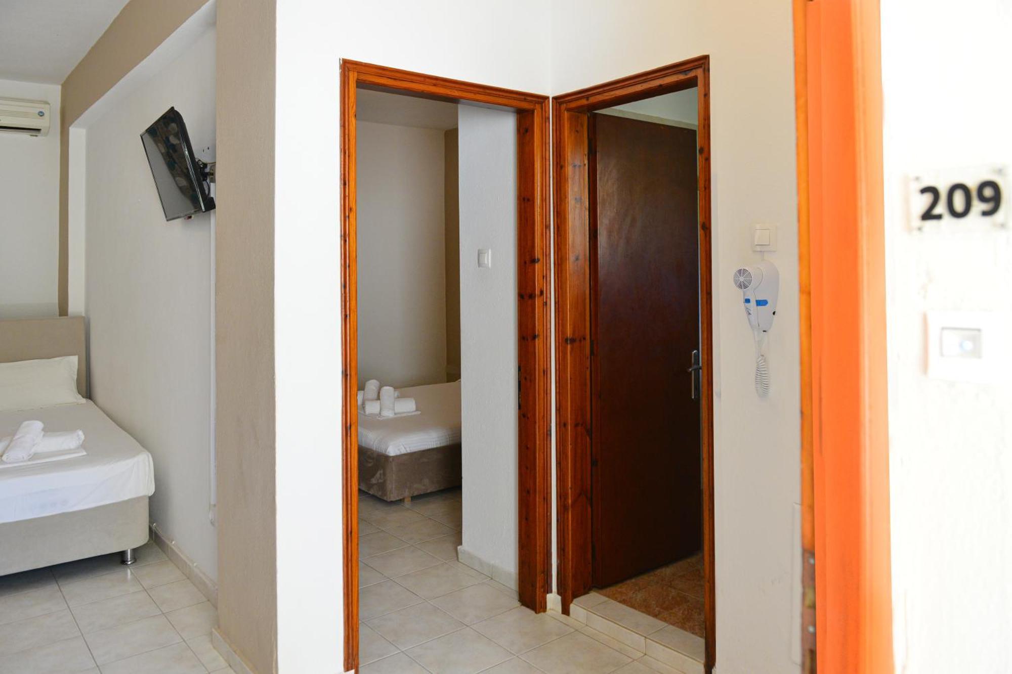 Hotel Marina Kolios Екстер'єр фото