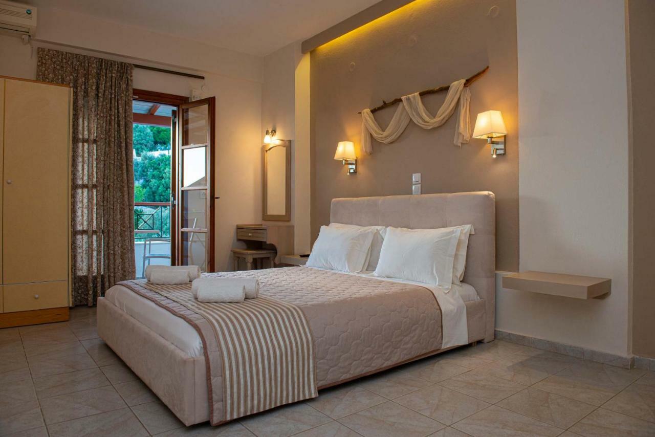 Hotel Marina Kolios Екстер'єр фото