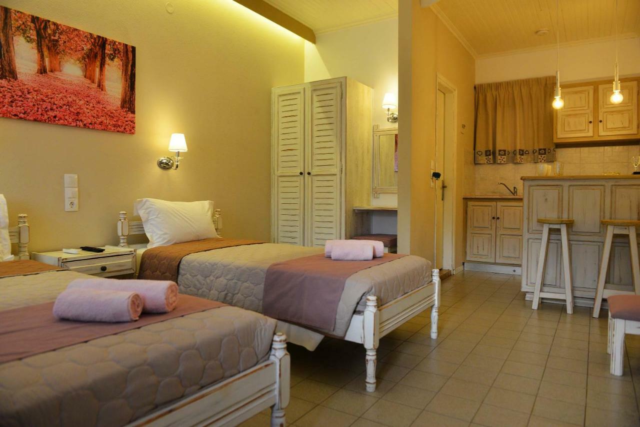 Hotel Marina Kolios Екстер'єр фото